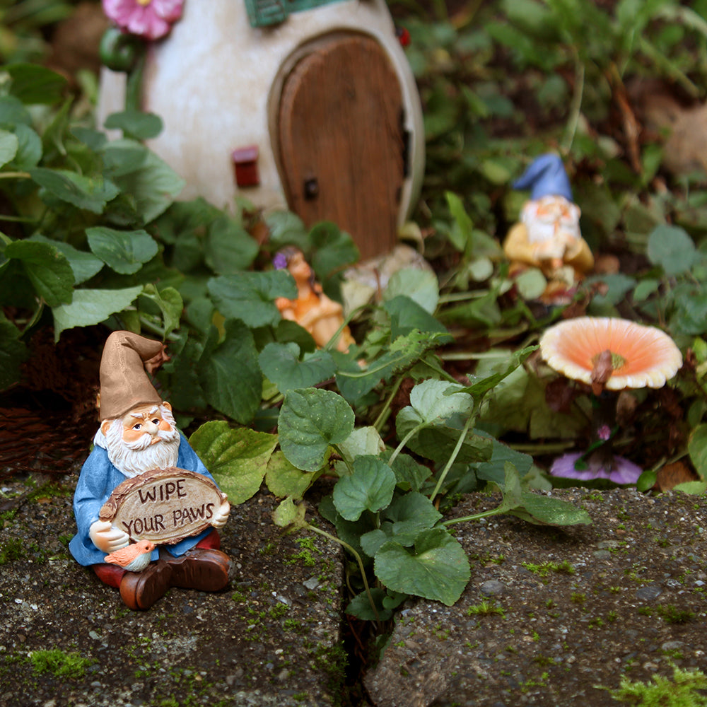 Fairy Garden Gnome - Gnome Holding Wipe Your Paws Sign